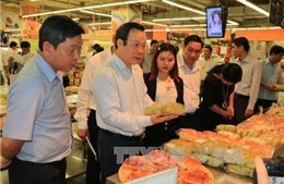 Đoàn giám sát của Quốc hội kiểm tra an toàn thực phẩm tại Đồng Nai